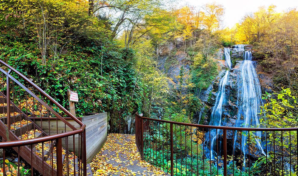 Güzeldere Şelalesi Tabiat Parkıı
